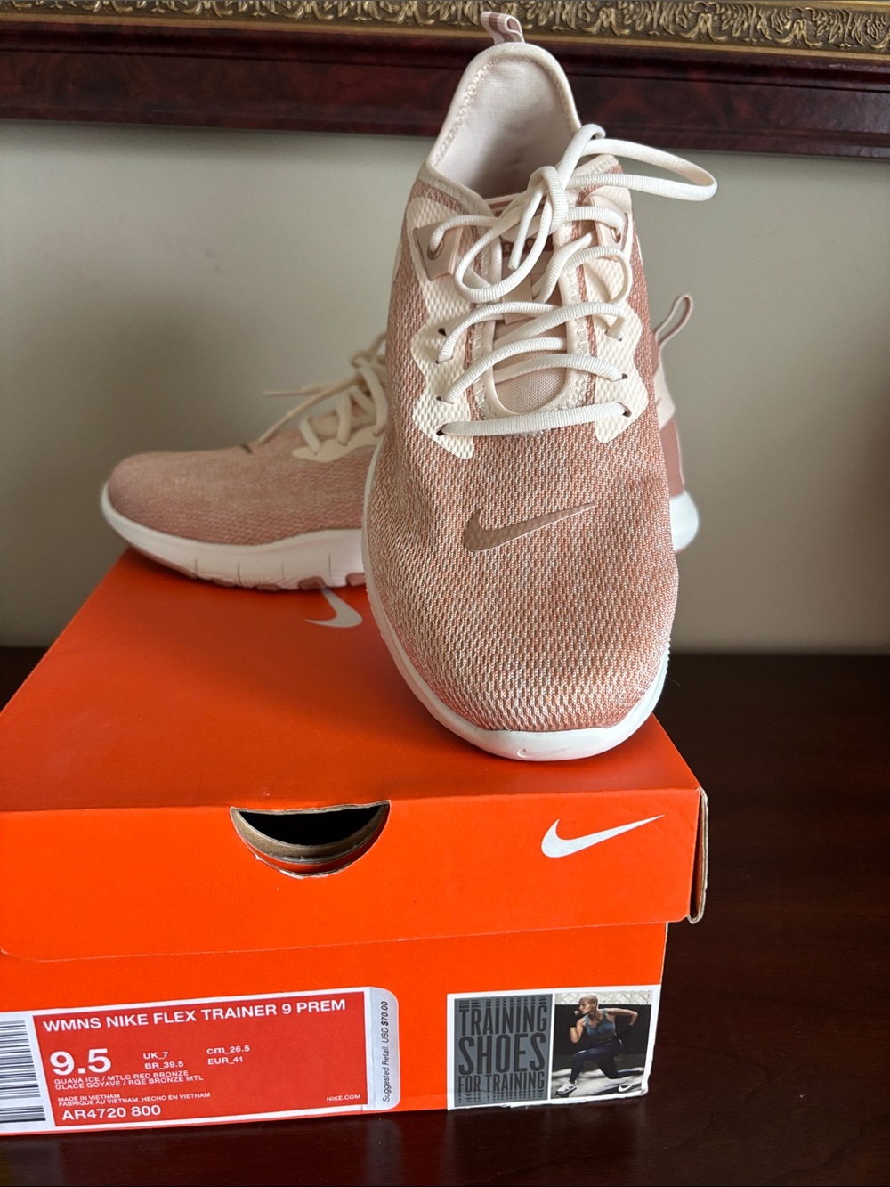 NIB Nike Women’s Flex Trainer . Guave Ice Metallic Red Bronze. Women’s sz 9.5